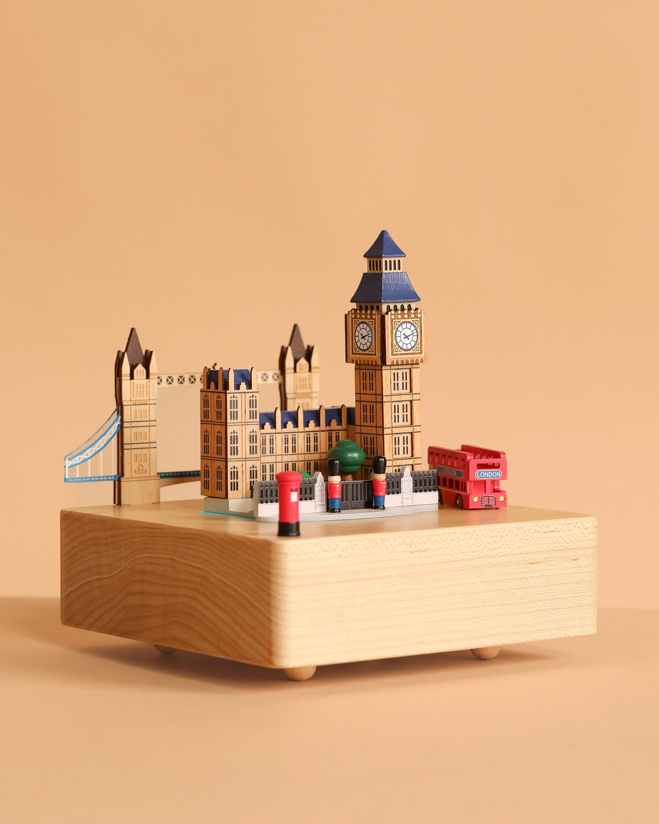 Wooderful Life wooden music box - London